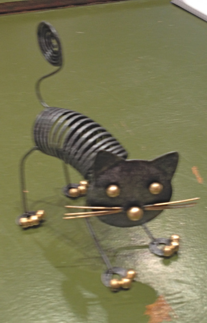 METAL SPIRAL CAT